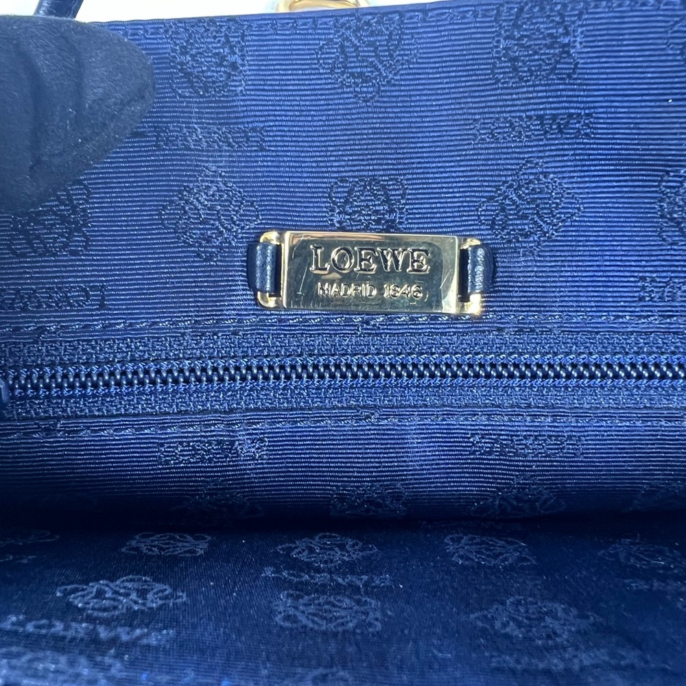 Vintage Loewe Black Leather Shoulder Bag with Embossed Anagram & Gold Ring - Picture 12 of 14